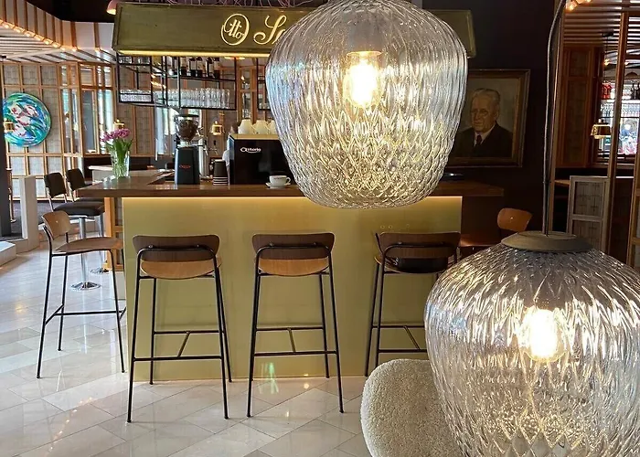 Central Hotel Muenster 호텔 *